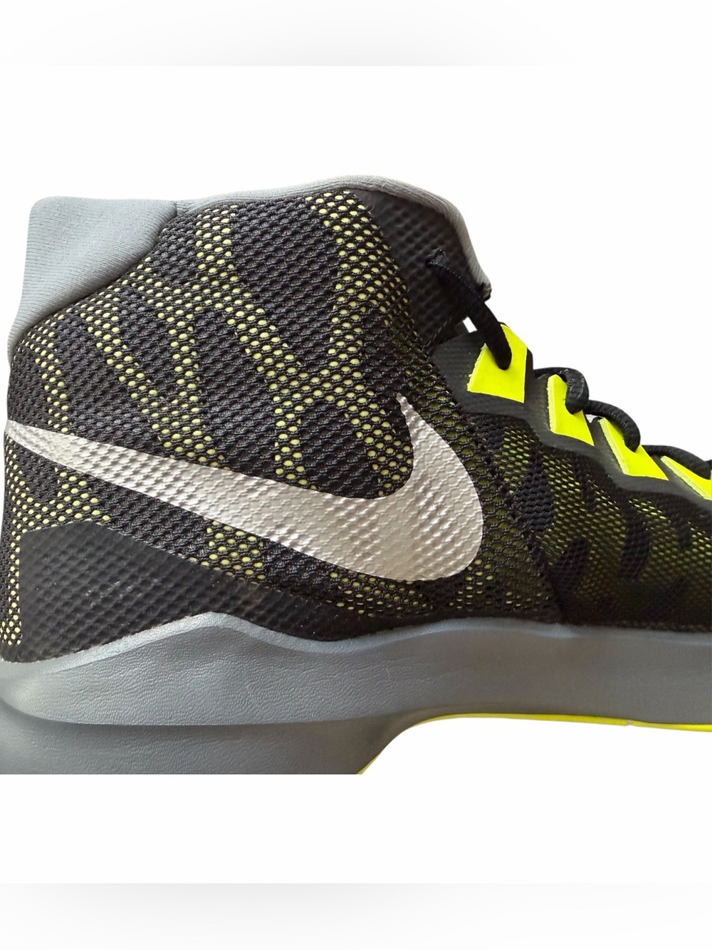 Nike Zoom Devosion Black Volt basketball shoes - Picture 9 of 11